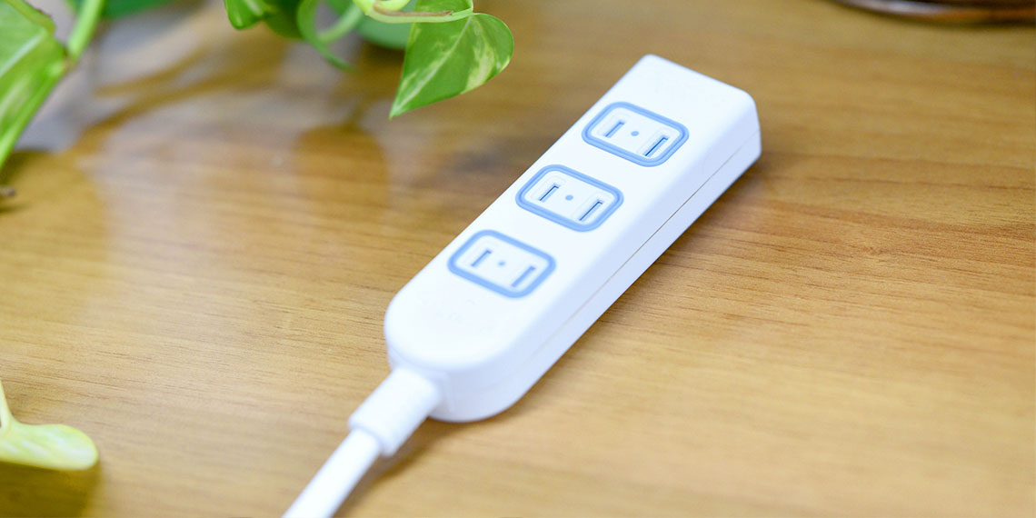 コード付き電源タップ